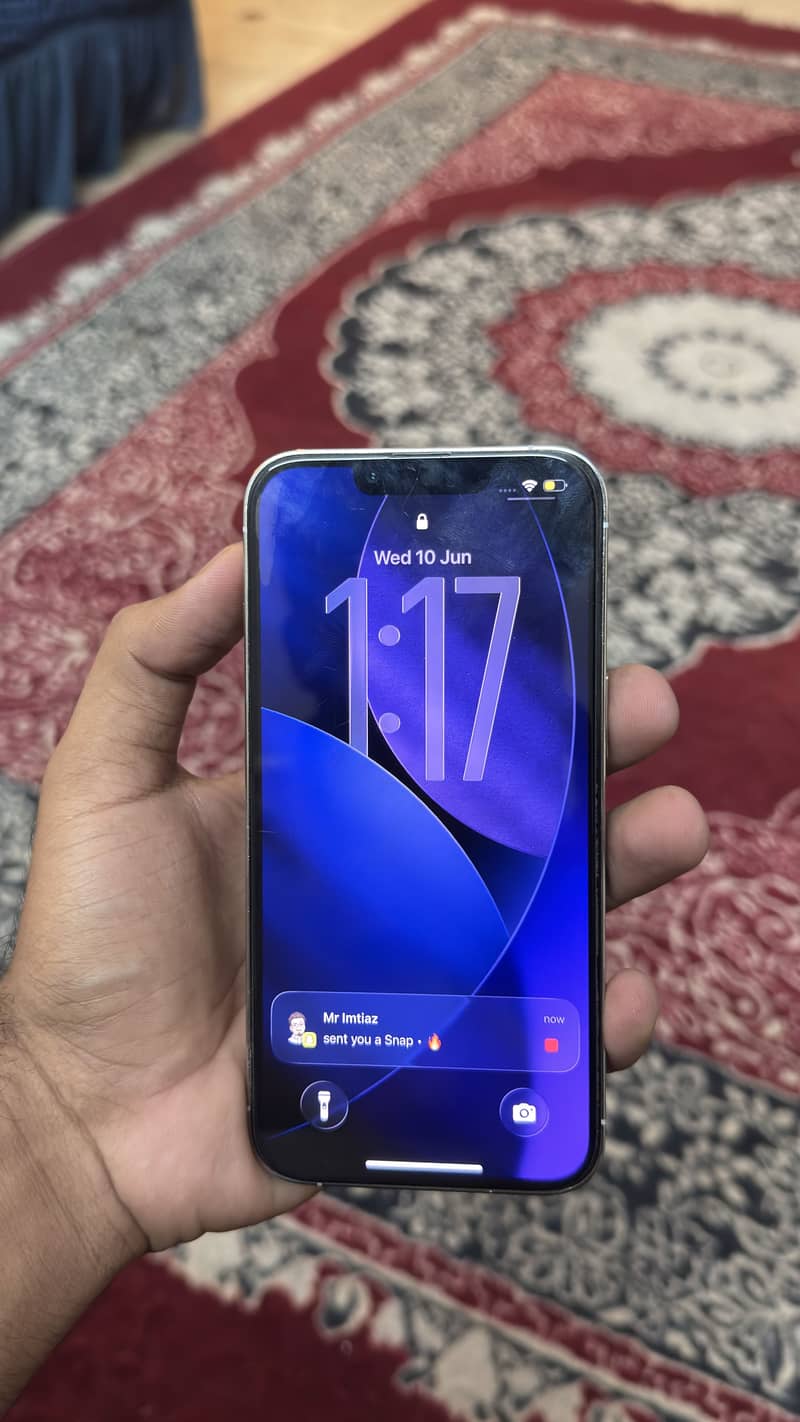 iPhone 13 Pro 4