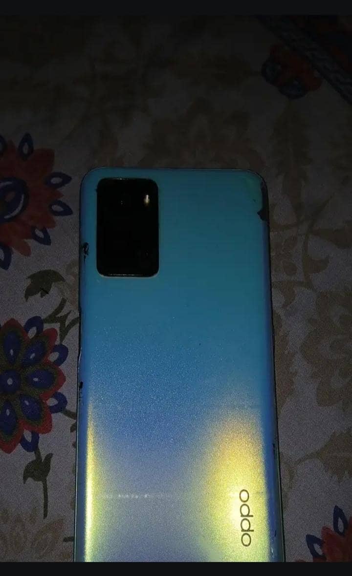 OPPO A76 1