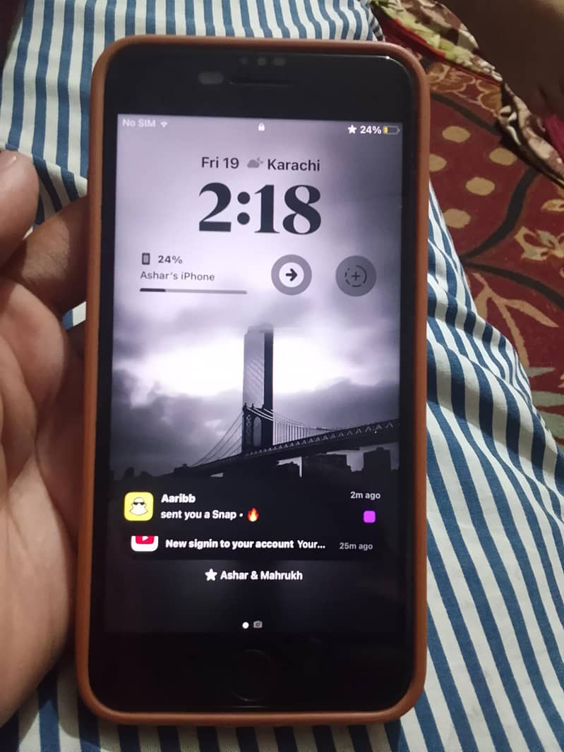 Apple iPhone 8 Plus 0