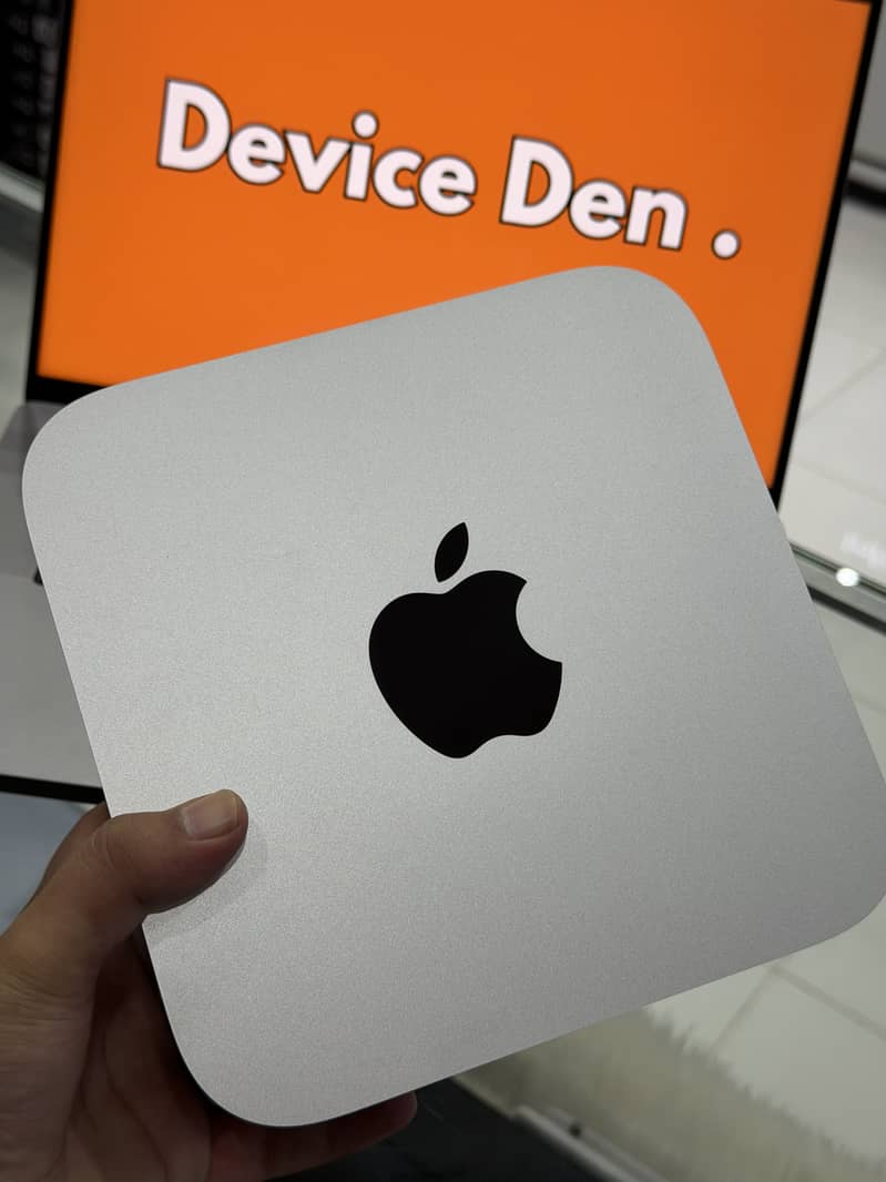 Mac Studio M1 Max 0