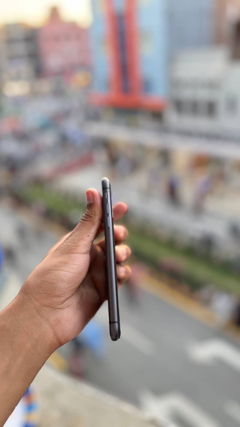 Apple iPhone 11 5