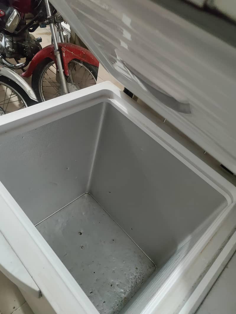 D freezer 2