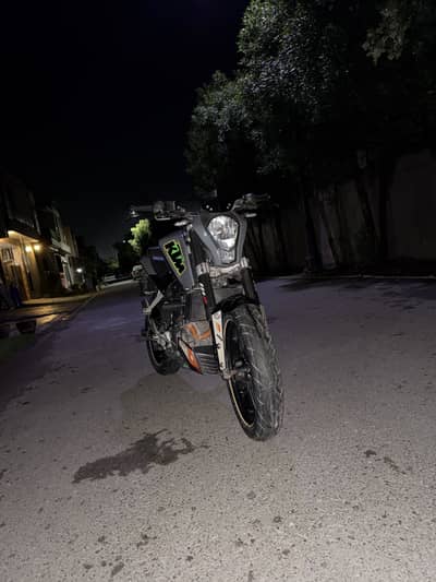 it’s original KTM duke 200