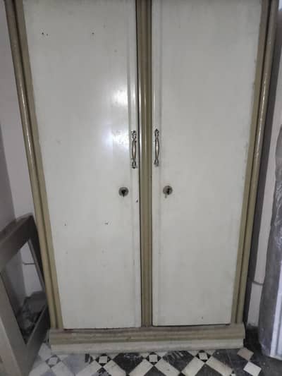 Steel Almari Good Condition