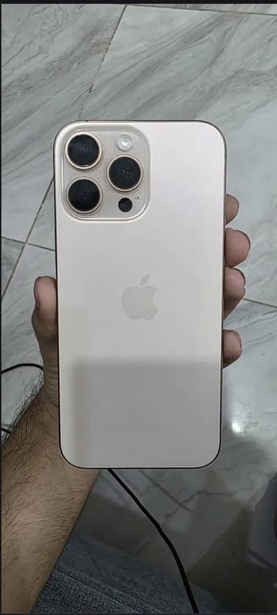 Apple iPhone 16 Pro Max jv