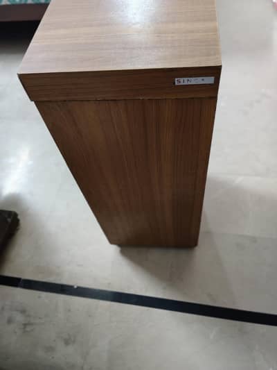Singer Iron Wooden Stand