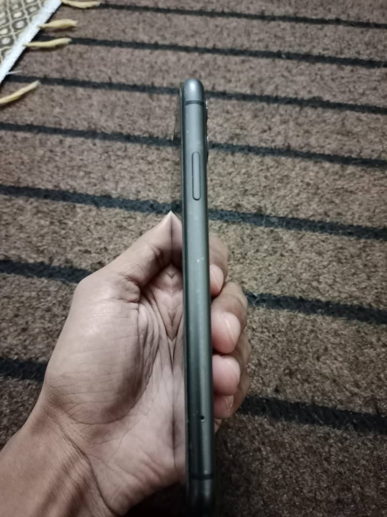 iPhone 11 1