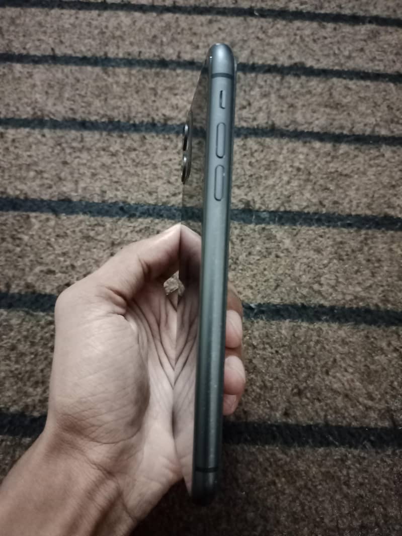 iPhone 11 2