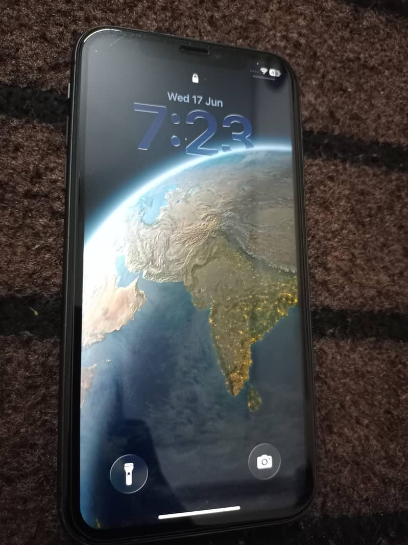iPhone 11 5