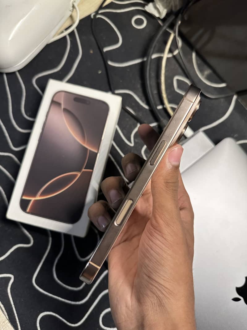 iphone 16 pro 2