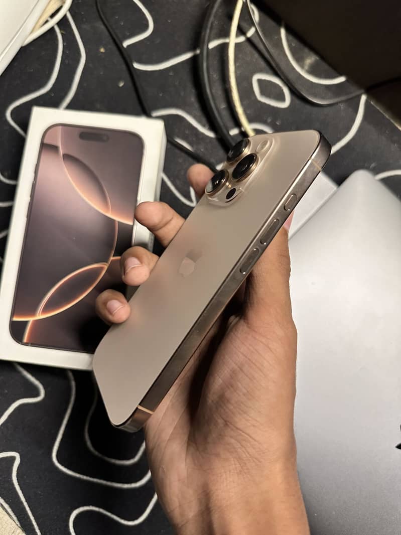 iphone 16 pro 3