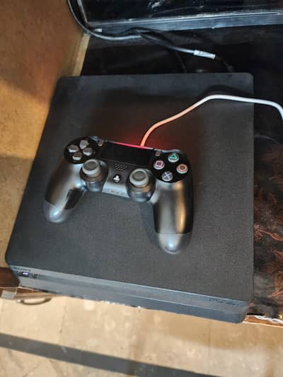 Ps4 Slim Used for sale non jailbreak
