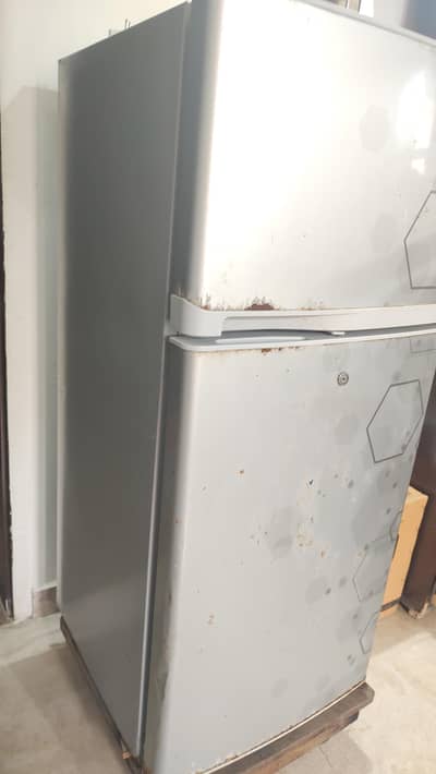 haier used fridge for 2-3 person