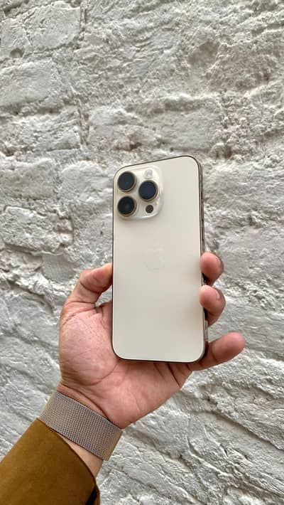 Apple iPhone 14 Pro