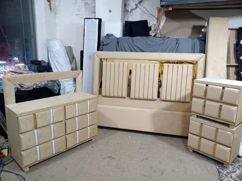 King size bed 5