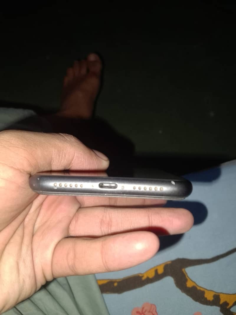 Apple iPhone 11 1