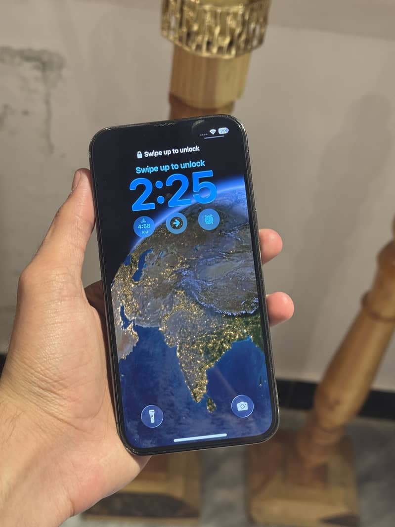 Apple iPhone 13 Pro 1