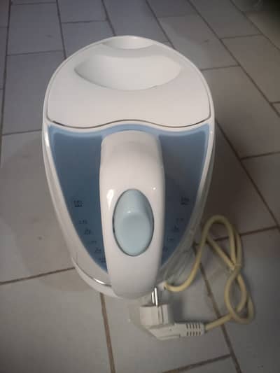 Branded new westpoint electric Kettle