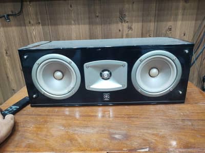 Yamaha center speaker