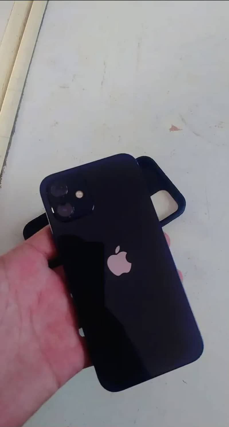 Apple iPhone 12 0