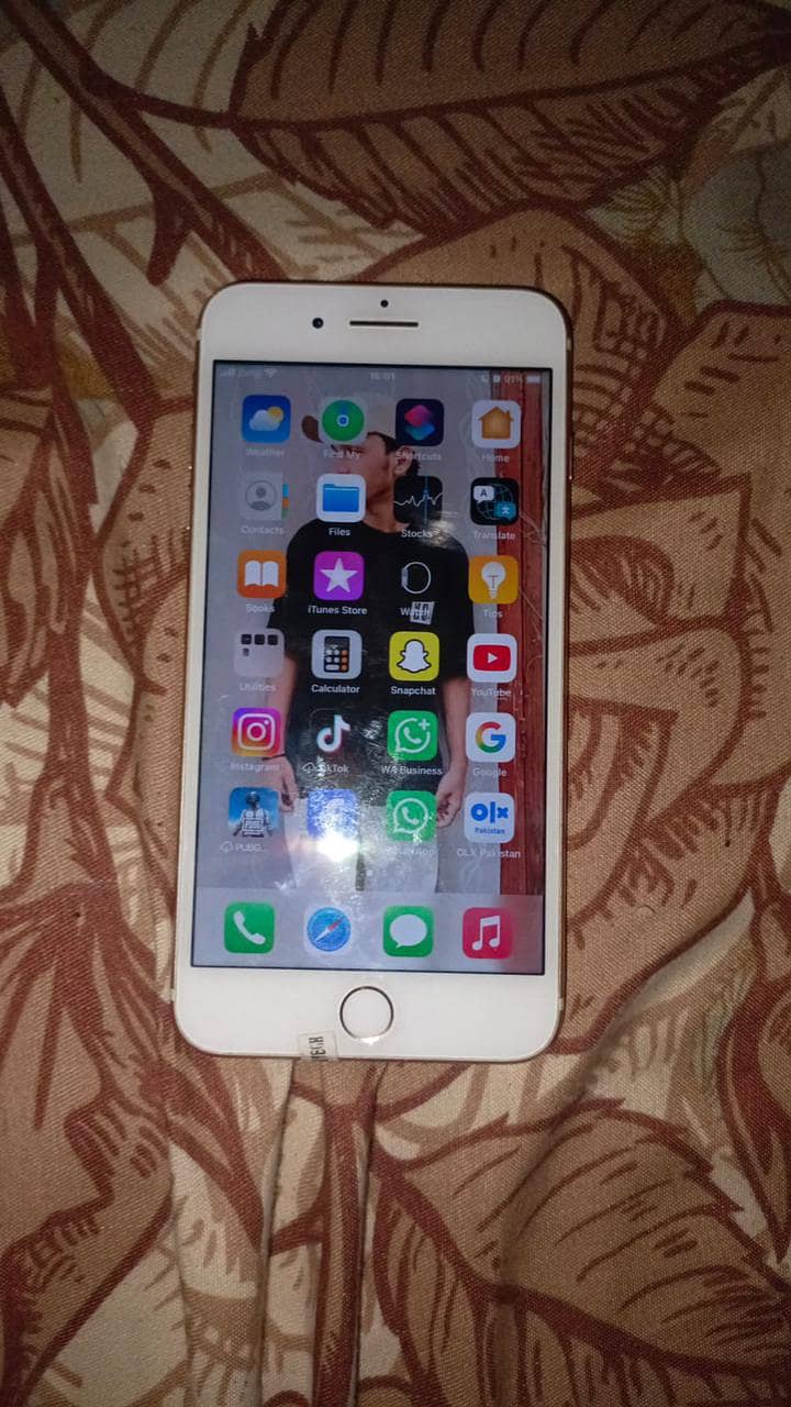 Apple iPhone 7 Plus 4