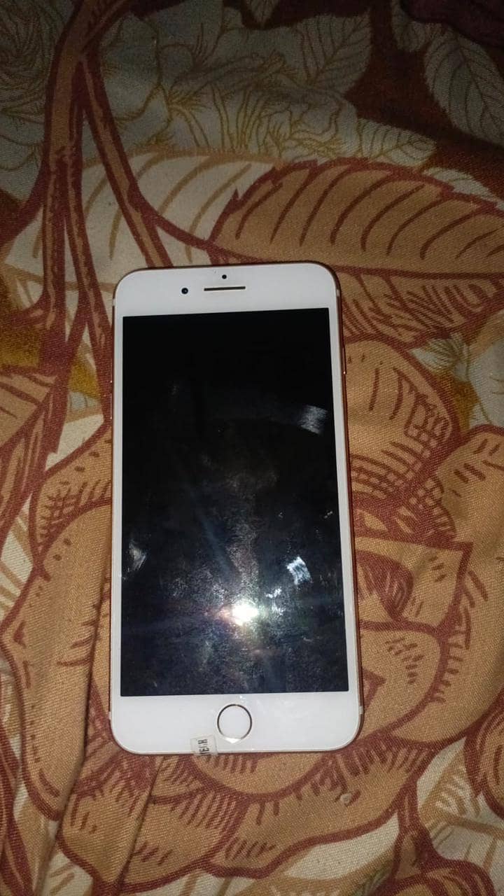 Apple iPhone 7 Plus 5