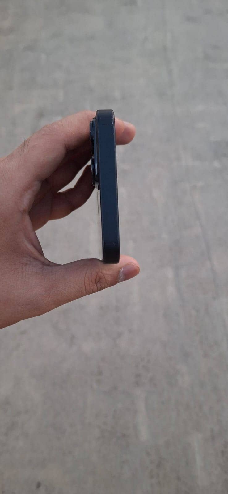Apple iPhone 14 3