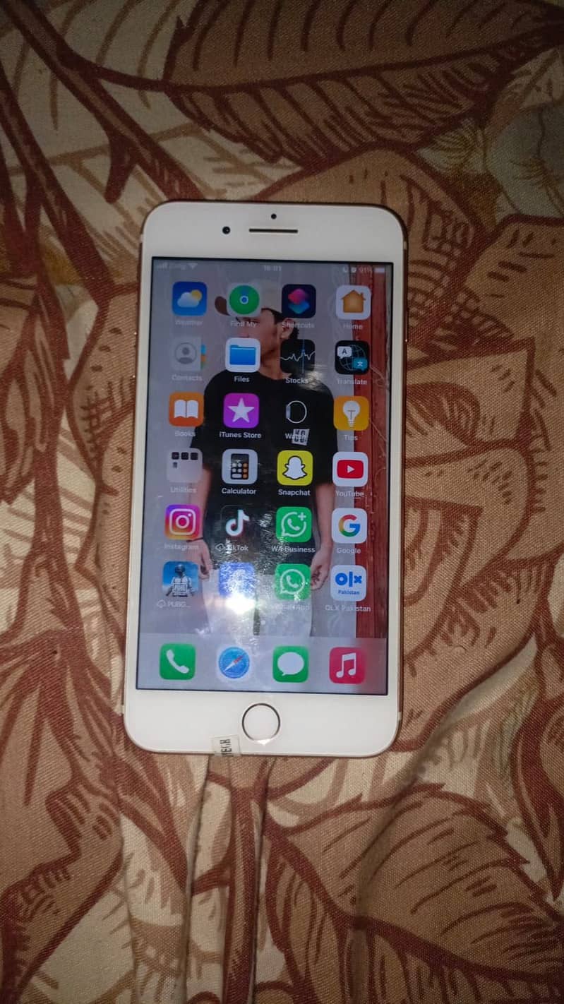 Apple iPhone 7 Plus 5