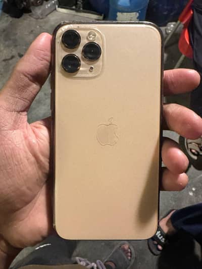 Apple iPhone 11 Pro contect or whatapp 03405664317