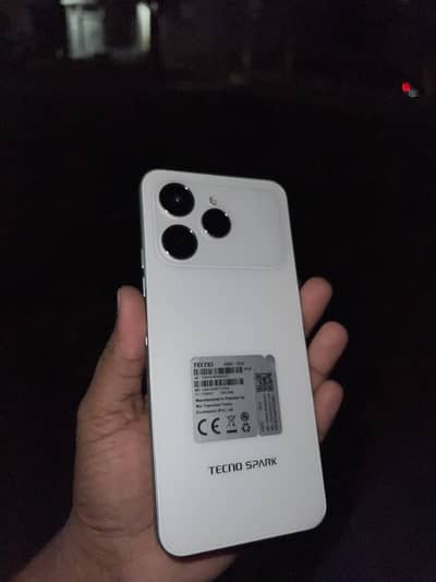 Tecno Cammon 40