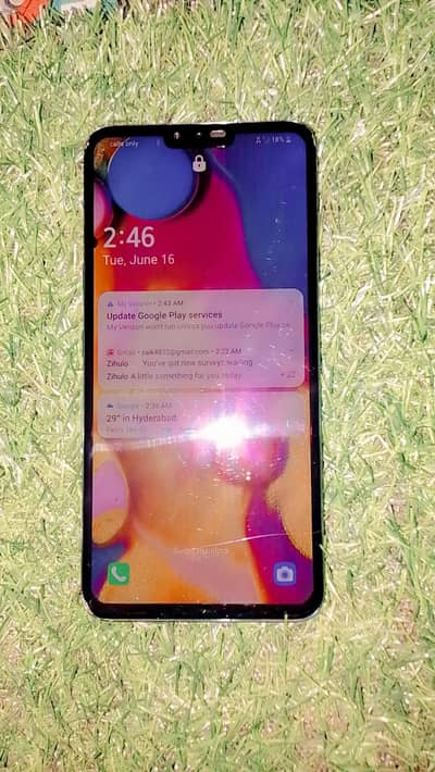 LG V40 ThinQ