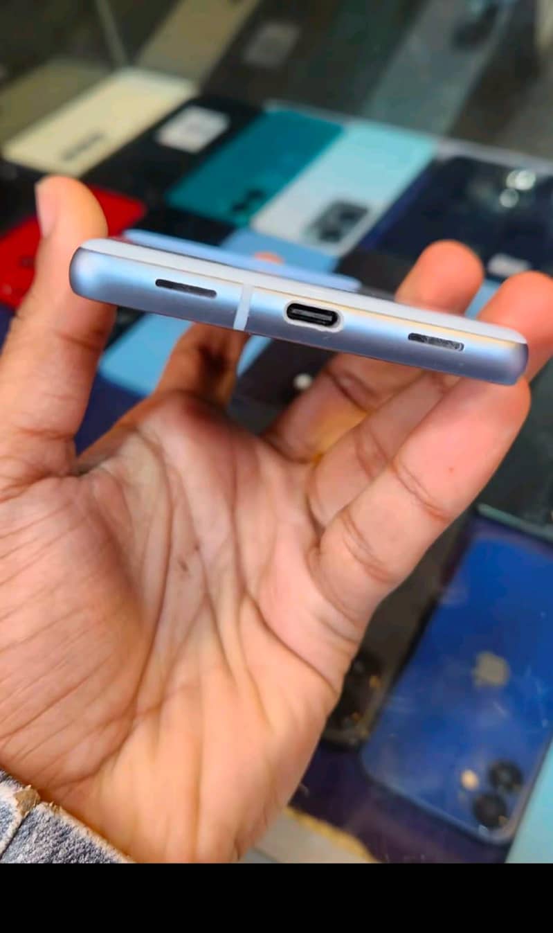 Google Pixel 7a 1