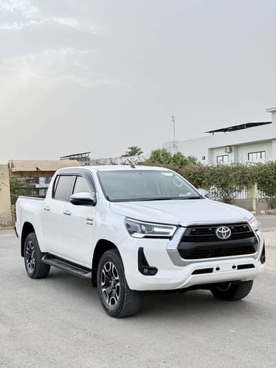Toyota Revo 2021