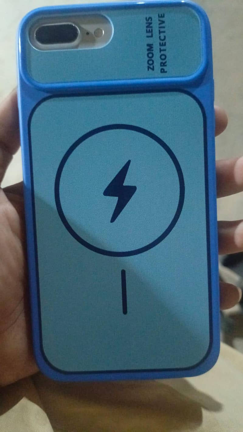 Apple iPhone 7 Plus 0
