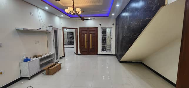 Awamii villa 5 group Floor semi Furnished brand new bilkul new Sam an ha neat and clean Family villa ha bajlii panii Available gass not Available bharia Town Face 8 Rawalpindi