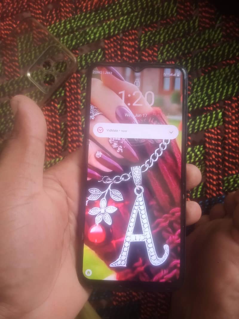Realme C35 1