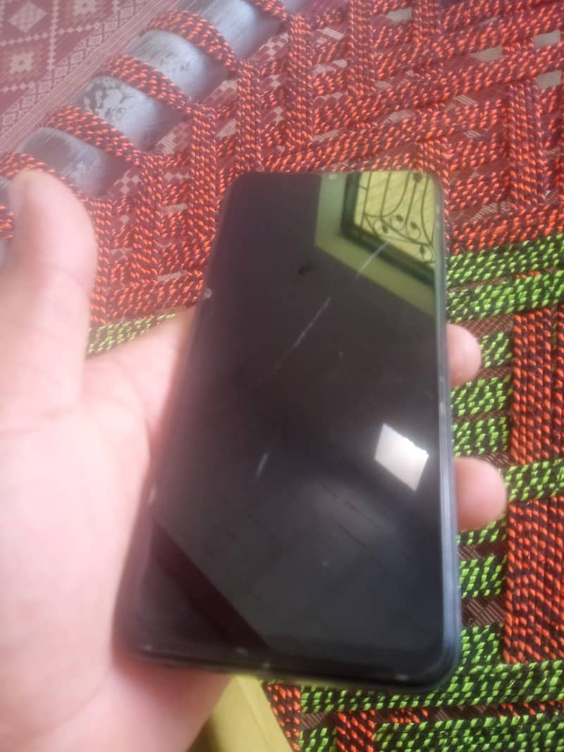 Realme C35 3