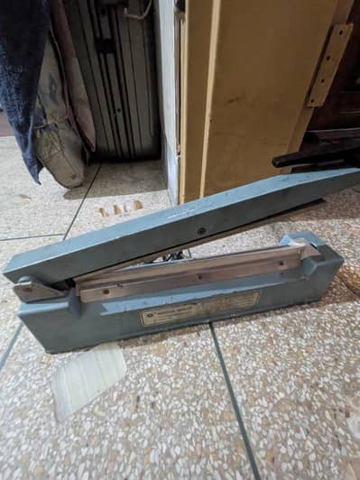 KINGSTAR IMPULSE SEALER 12INC' MACHINE