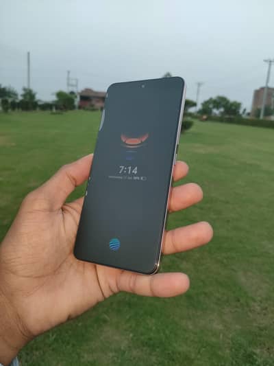 Vivo V50 Lite