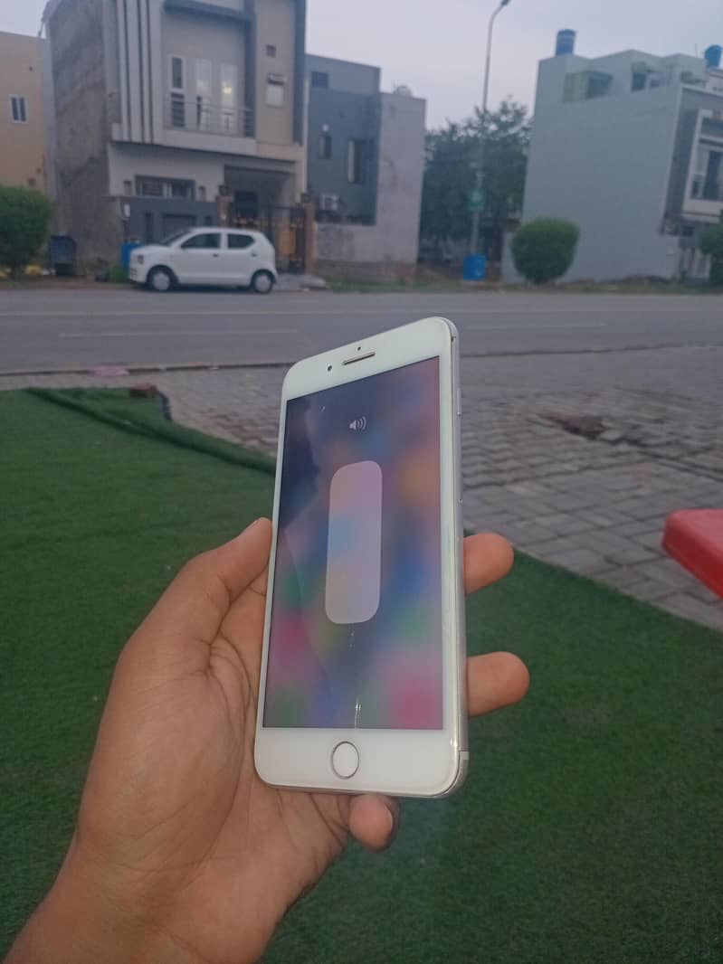 Apple iPhone 7 Plus 1