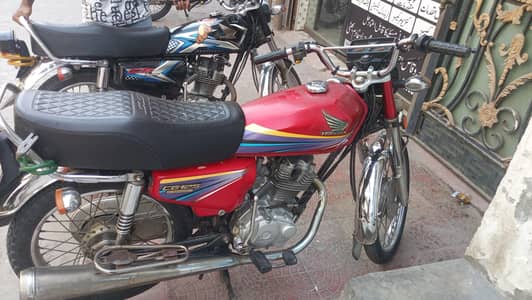 Honda 125 v gud condition