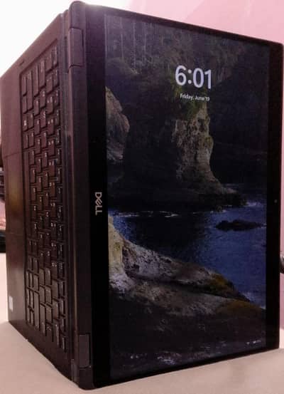 Dell latitude 7390_2-in-1_i7 8th gen_16GB RAM_238GB NVMe_touch