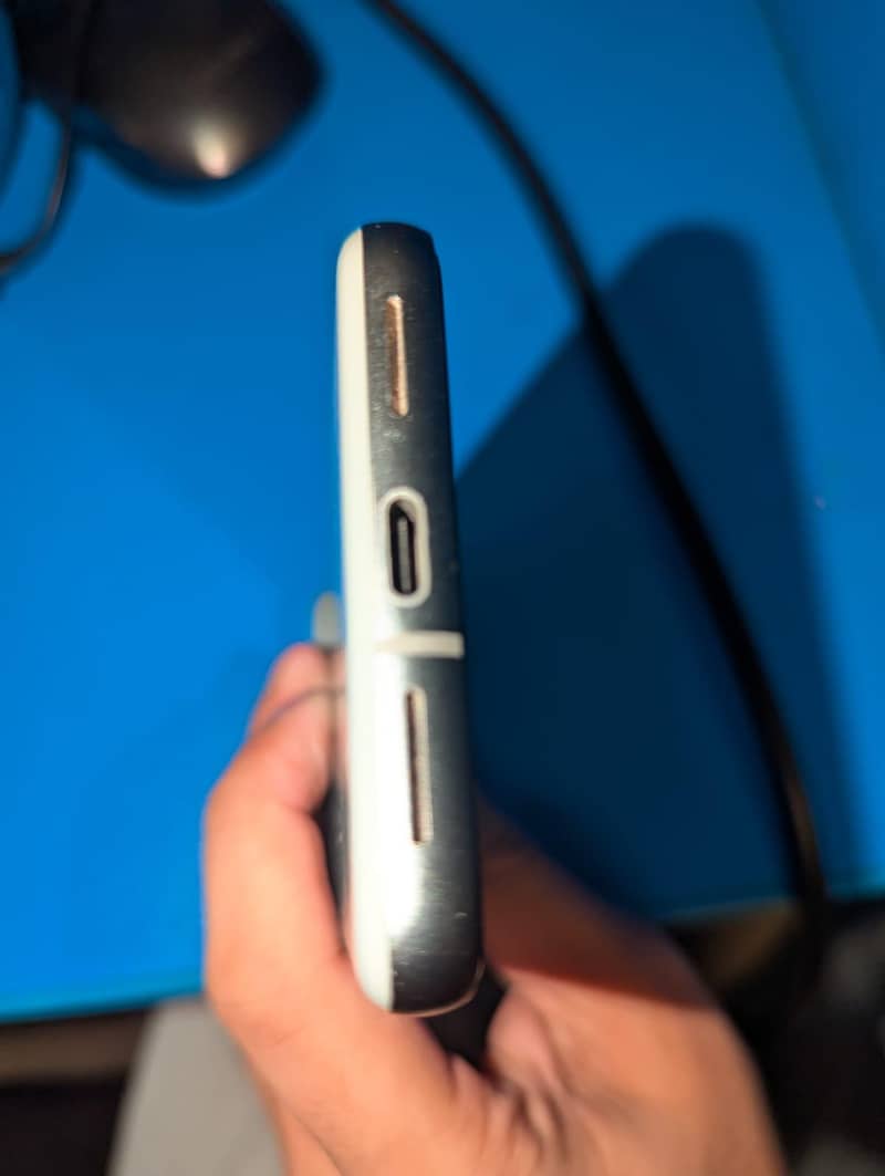 Google Pixel 8 5