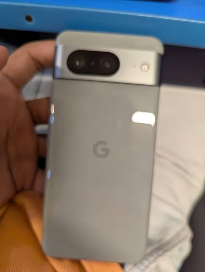 Google Pixel 8 6