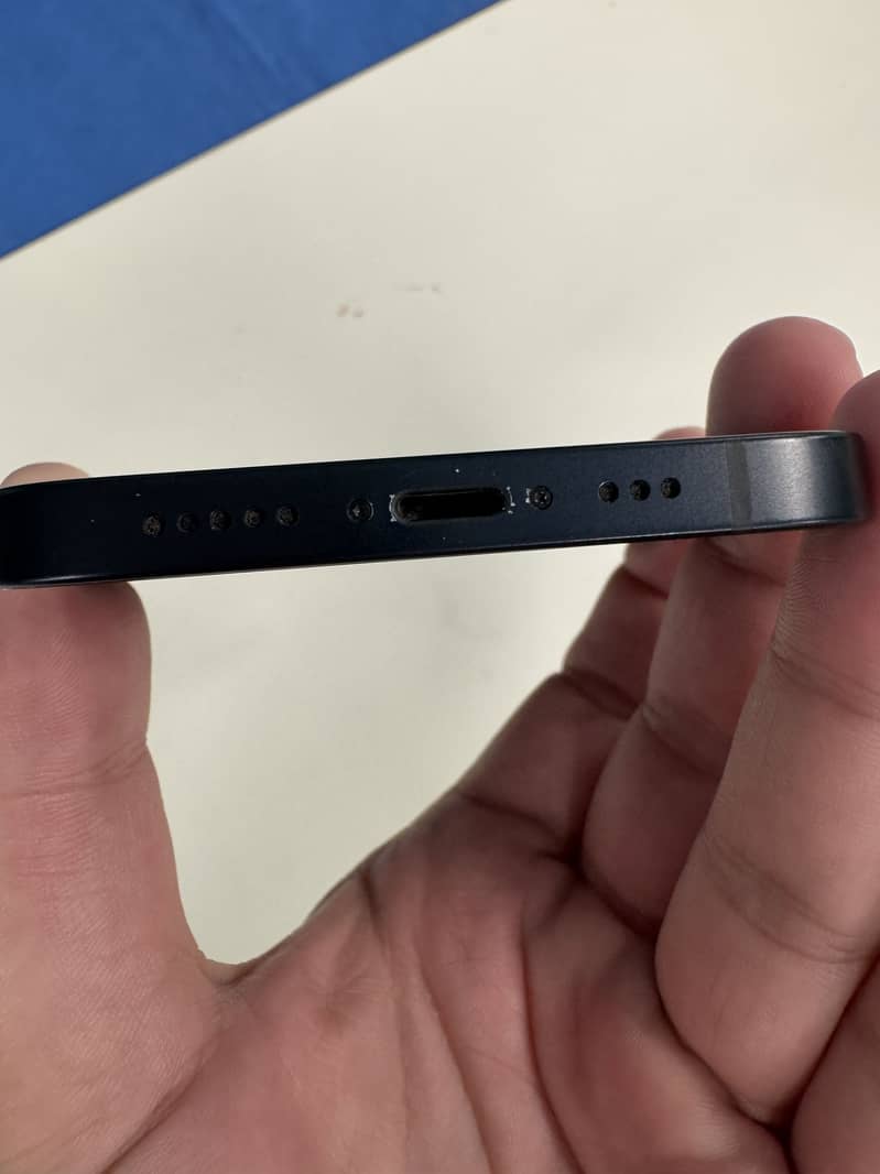 Apple iPhone 12 2