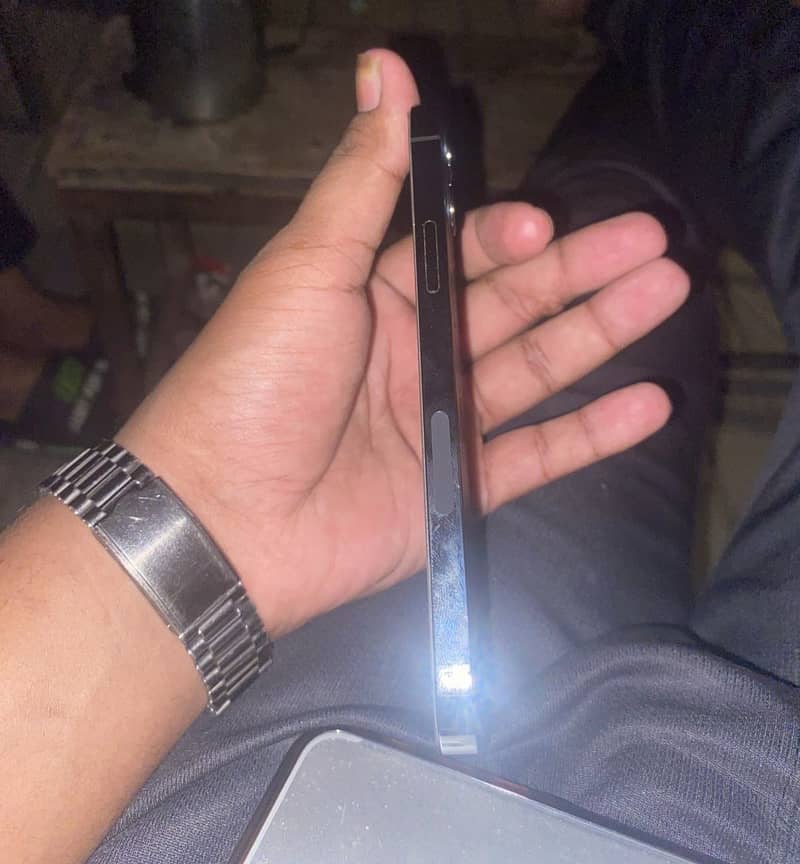 Iphone 12 pro 1