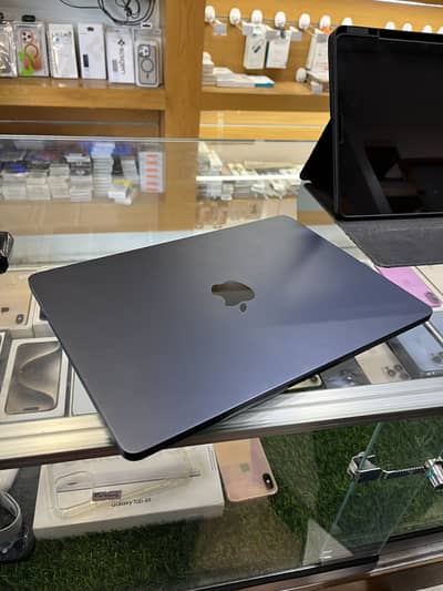 Macbook air M2