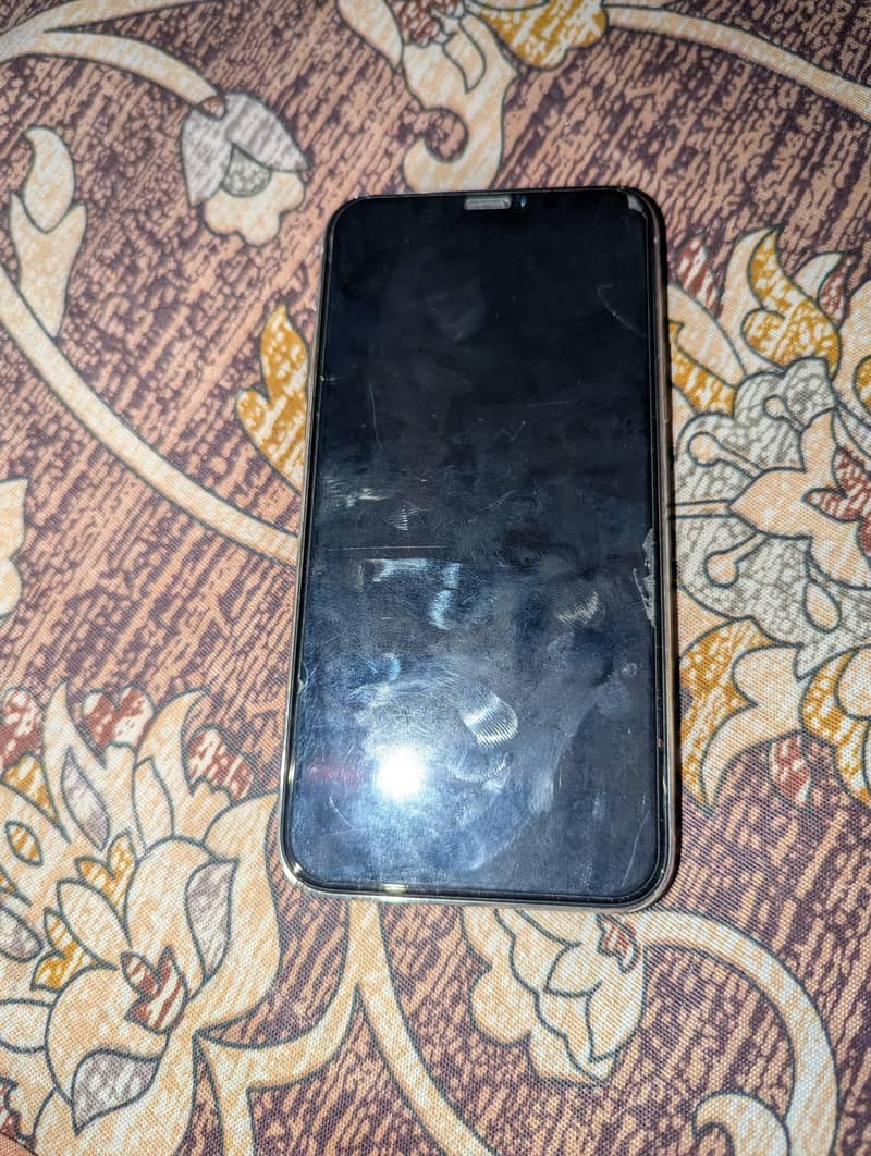 Apple iPhone 11 Pro 2