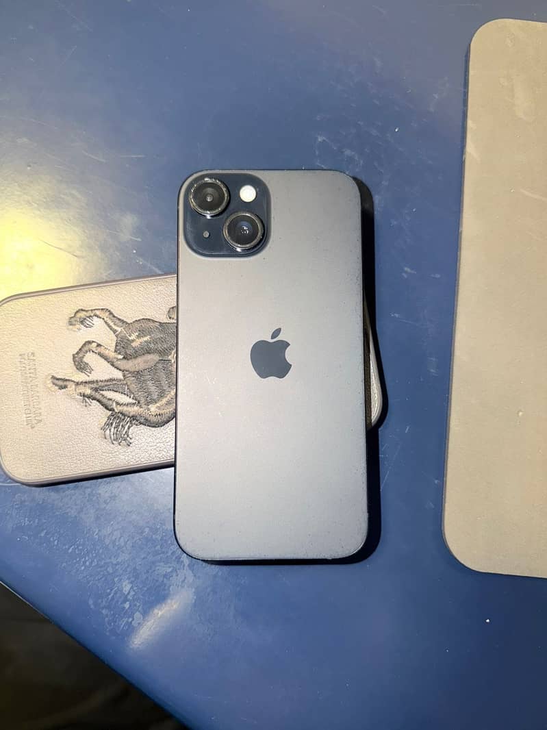Apple iPhone 15 4