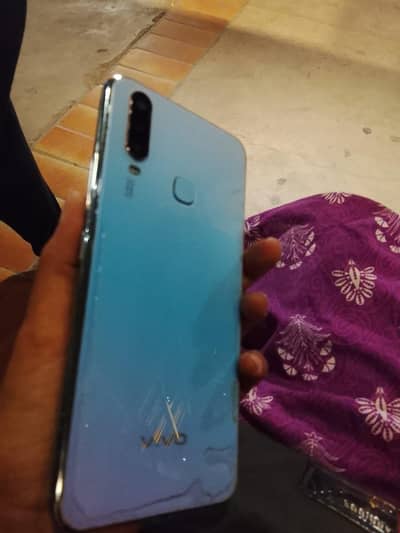 vivo Y17